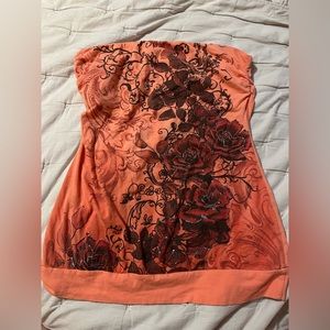 2000s tube top from FANG. Coral with stunning flower pattern. Size L